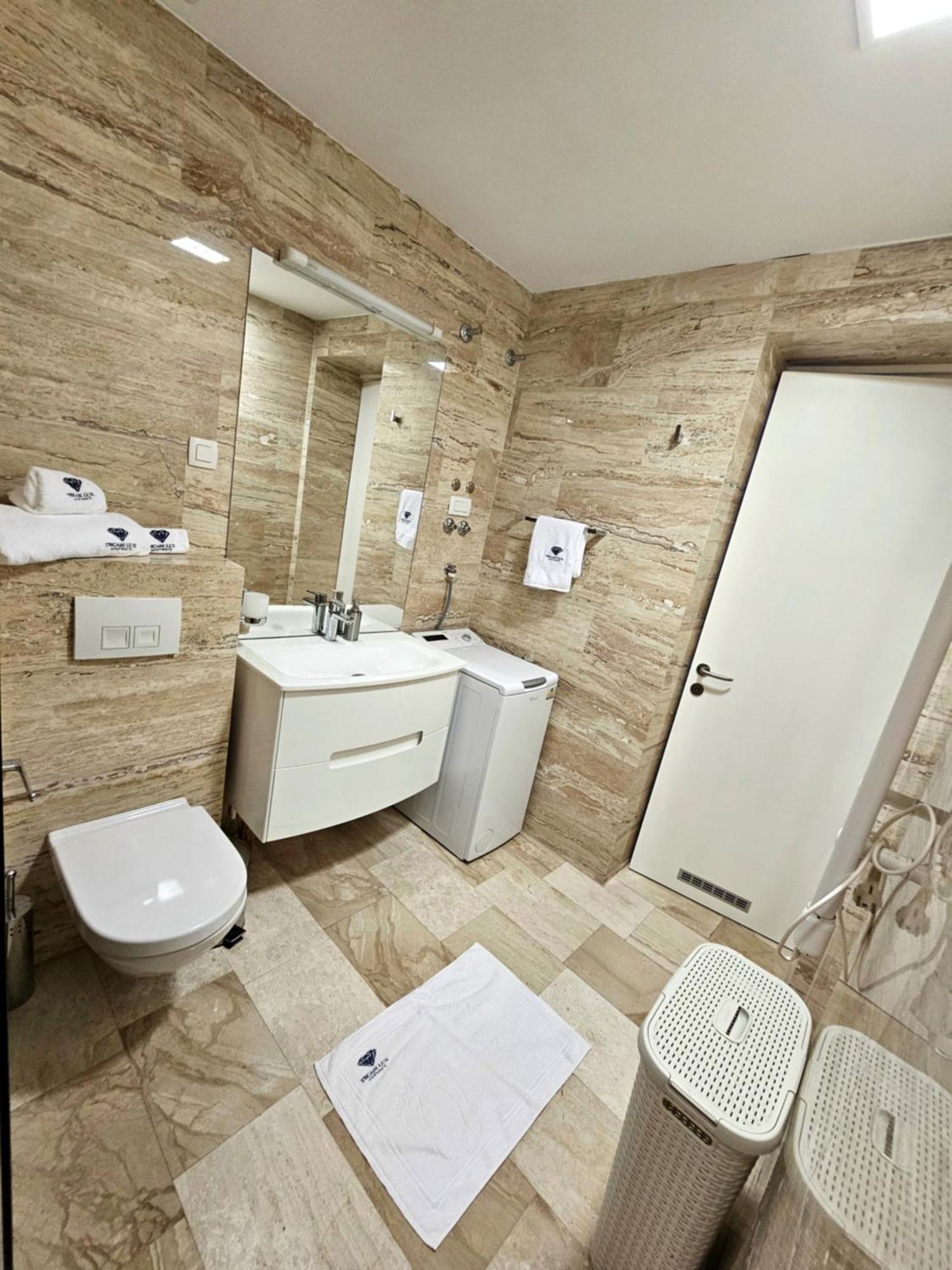 Tecasi Lux Appartement *